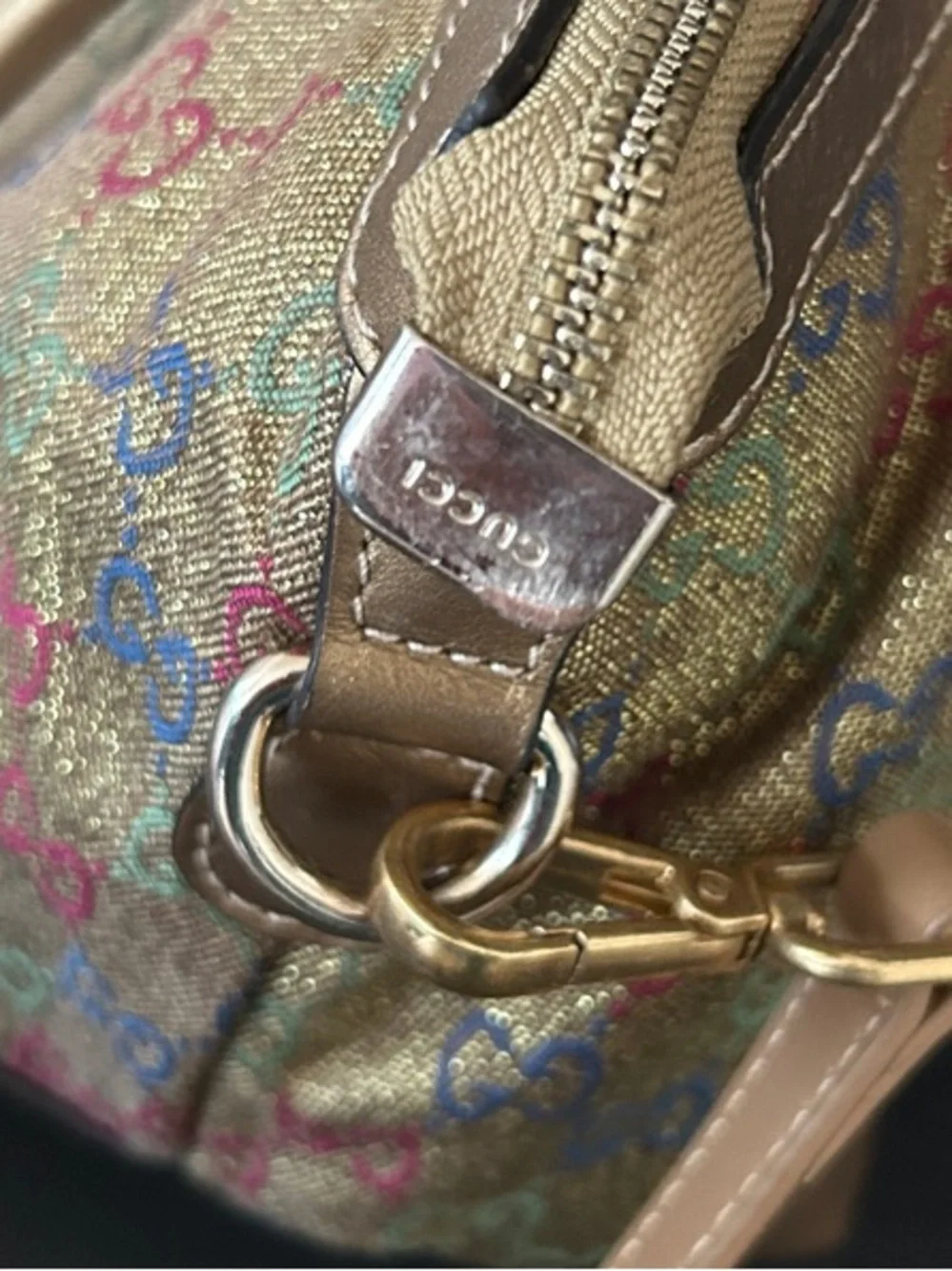 Beautiful bag beautiful shoulder